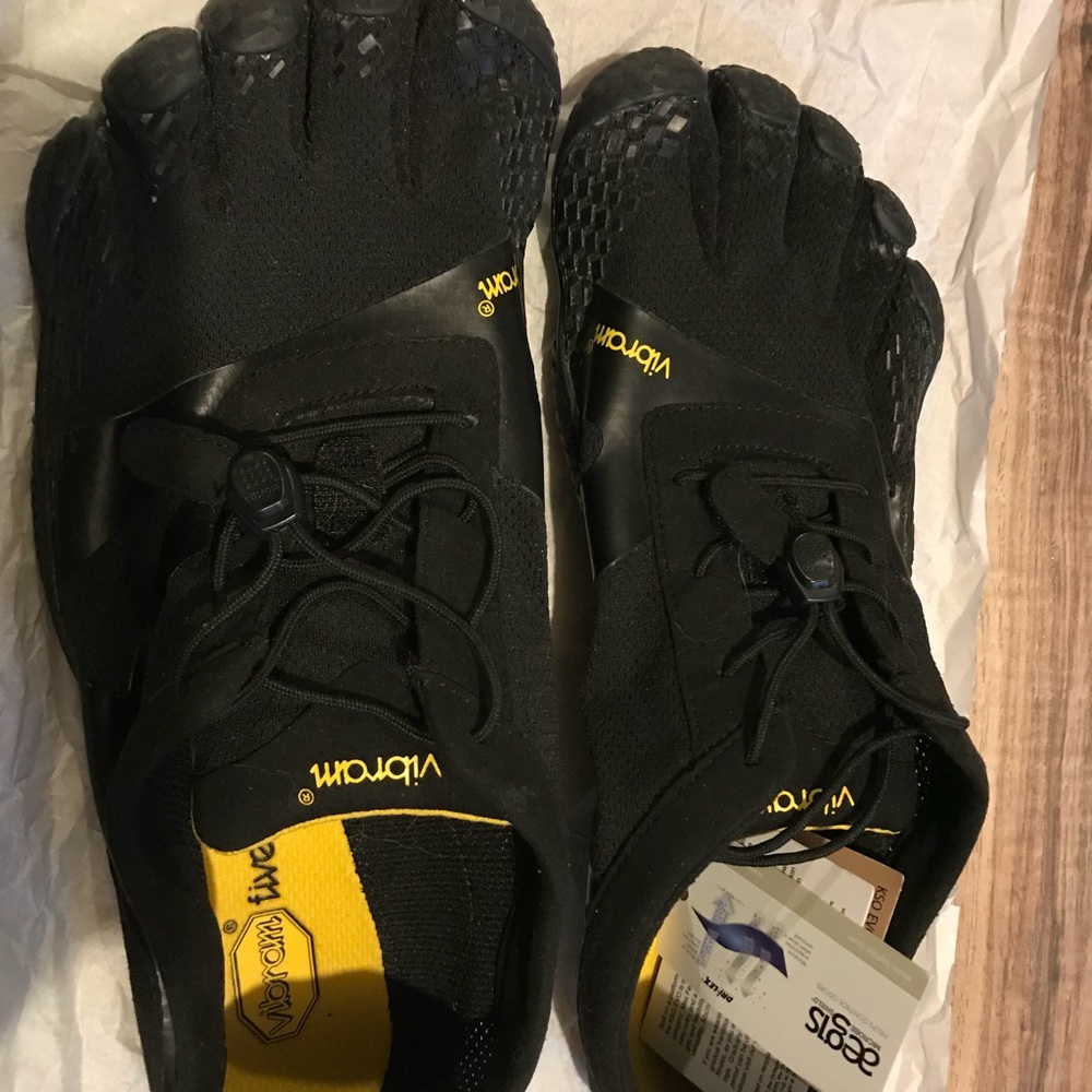 Vibram Finger shoes